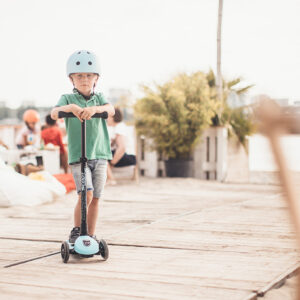 trotinet-highwaykick-3-ledblueberry-scoot-and-ride-4