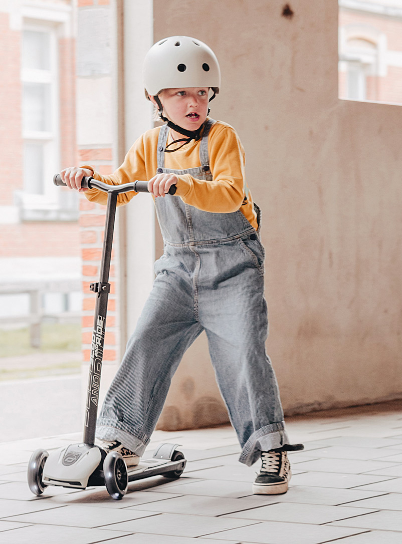 highwaykick-led-5-ash-trotinet-za-decu-i-odrasle-scoot-and-ride-4