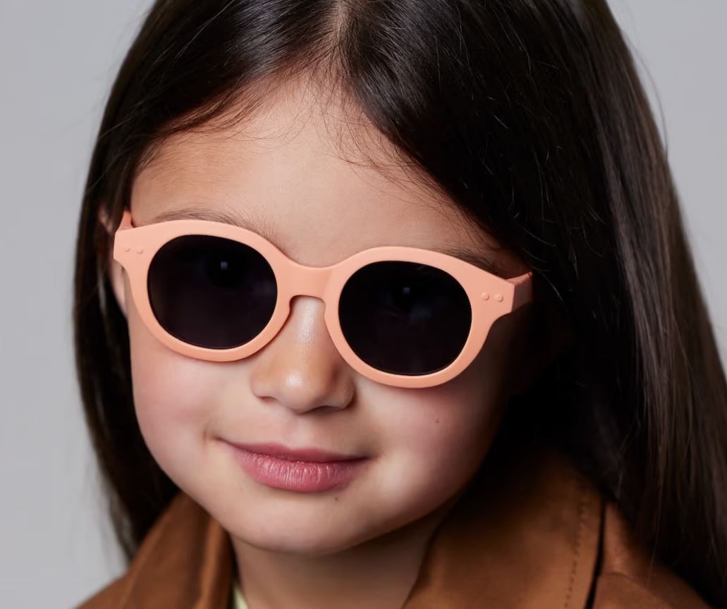izipizi-naocare-za-decu-child-3-5-c-apricot-mini-mondo-2 izipizi-naocare-za-decu-child-3-5-c-apricot-mini-mondo-2