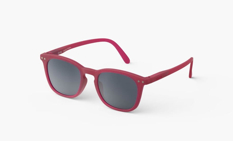 izipizi-decije-naocare-za-sunce-child-5-7-god-e-cranberry-mini-mondo-3 izipizi-decije-naocare-za-sunce-child-5-7-god-e-cranberry-mini-mondo-3